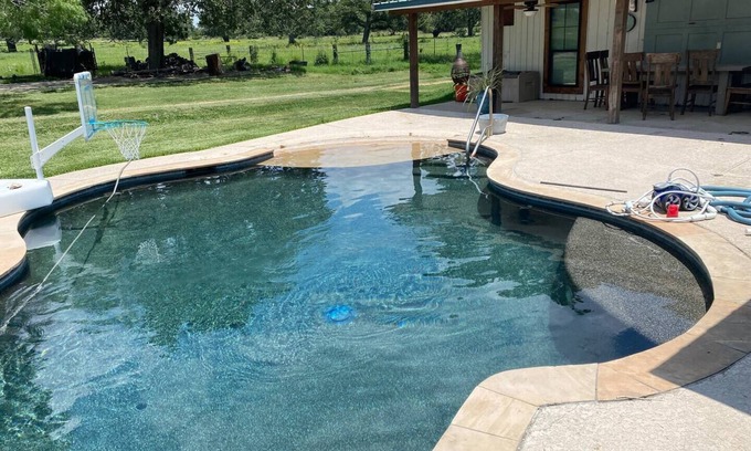 Goliad Apartamento | Pool, Starry Nights, No Cleaning Fee