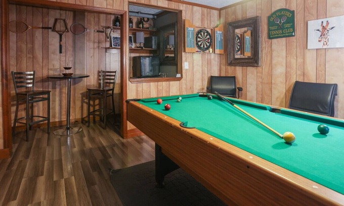 Spottswood Casa | Pool-Table-Hot Tub-Fire Pit