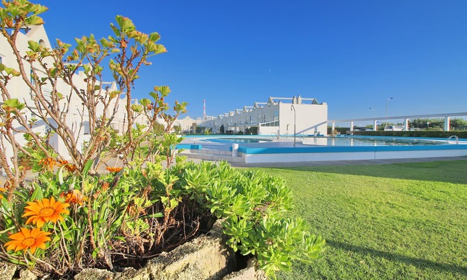 Barra Casa | Pool & Tennis Beach House