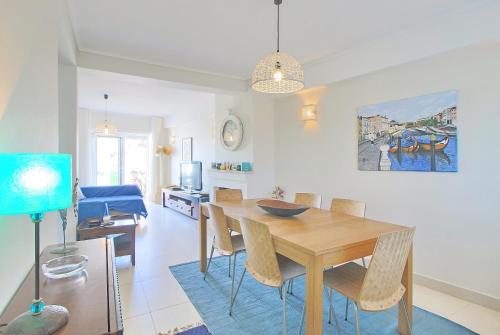 Barra Casa | Pool & Tennis Beach House