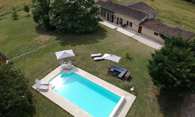 Villefranche-de-Lonchat Casa | Piscina, vino y maravillosas vistas.
