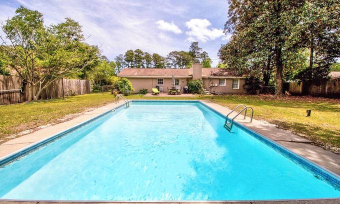 Wilmington Casa | Pools Paradise: 4 BR, 2 BA House in Wilmington, Sleeps 8