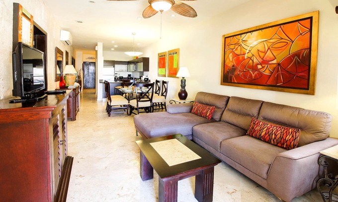 Downtown Condominio | Hermoso condominio de 2 dormitorios justo en la playa en Playa del Carmen !! (102 arrecifes)