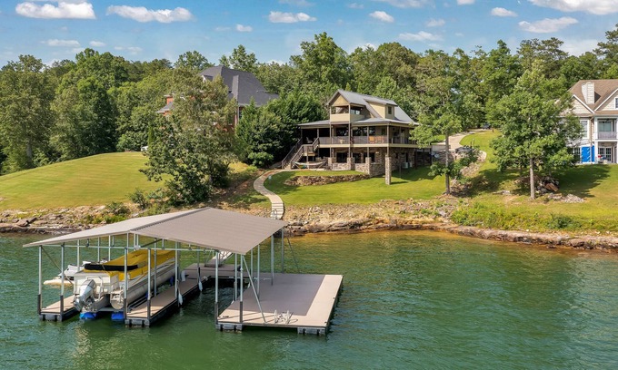 Arley Casa | Pop's Place: 5 BR, 3 BA House in Arley, Sleeps 13
