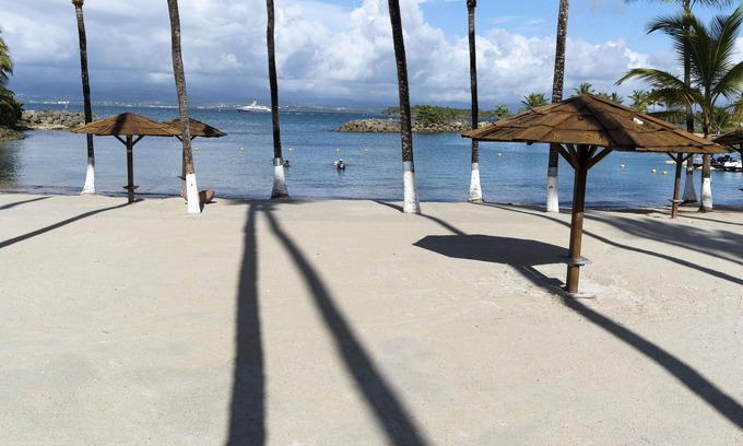 Bas du Fort Apartamento | Pop's Plage Apartment, direct access to the beach