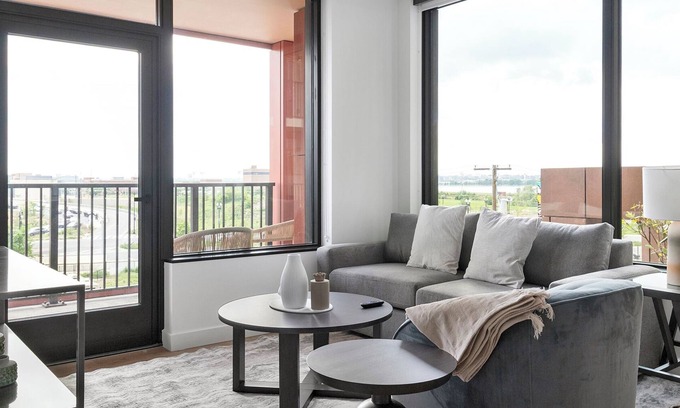 Southwest Apartamento | PoplarHouse 2BD 11 - Two Bedroom Apartment, Sleeps 4