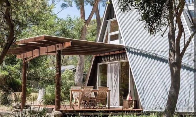 Great Bay Casa | Poppies homely retreat
