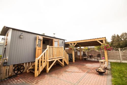 St Harmon Casa | Poppy