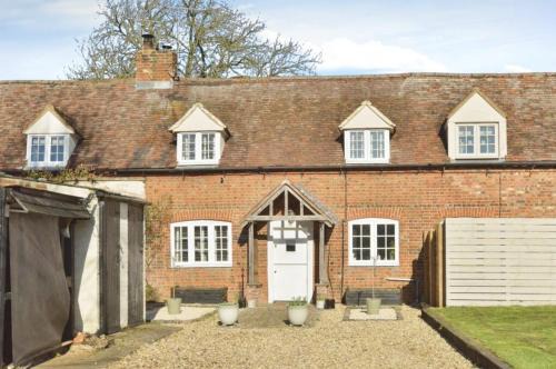 Wavendon Casa | Poppy Rose Cottage