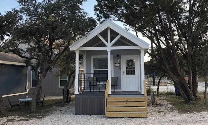Canyon Lake Cabaña | Poppy Seed Cottage