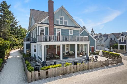 Seabrook Casa | Porpoise of Life by Seabrook Hospitality