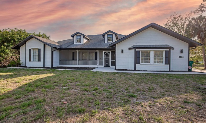 Port Charlotte Casa | Port Charlotte Waterfront w/Dock 4br sleeps 12