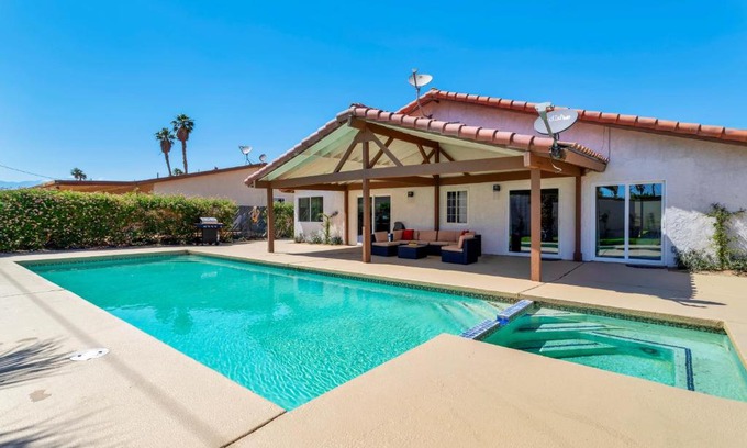 Bermuda Dunes Casa | Port Royal Retreat