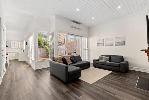 Geelong Casa | PORTIA Walk to Beach, Gardens City Centre