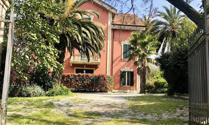 Silvi Apartamento | Casa dos familias, con jardín a 200 metros del mar y del centro de Silvi