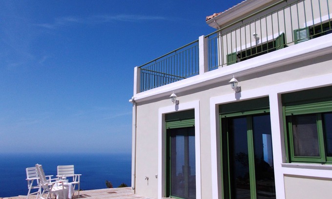 Evgiros Apartamento | PORTO KATSIKI Ηpartment vacaciones para 6 personas con gran terraza con vistas al mar