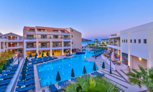 Platanias Town Complejo | Porto Platanias Beach Resort & Spa