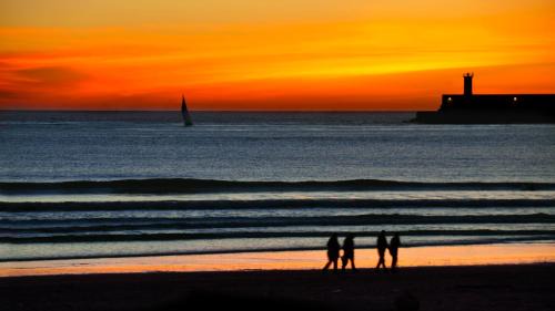 Aldoar Casa | Porto's City Park & Surf Beach Rooms