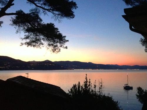 Pedale Apartamento | Portofino Seaview Apartment, 50 meters from the beach, free parking, air conditioning