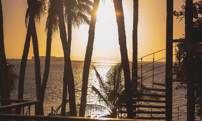 Esterito Apartamento | Posada de las Flores Standard room 450, luxury and confort on the malecon