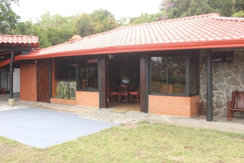 Santa Cruz de Turrialba Casa | Posada de Leda y Jose