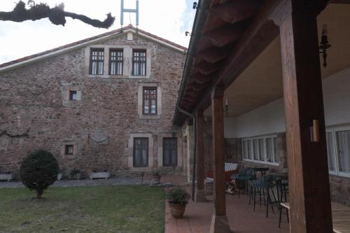 Los Corrales de Buelna Casa | Posada la Estela de Barros