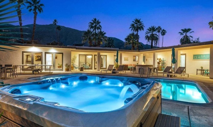 Warm Sands Casa | Poseidon's Adventure - Stunning Pool, Spa & Mountain Views