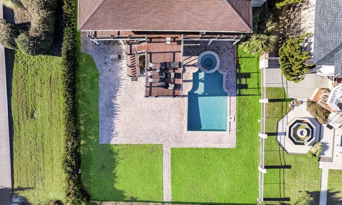 Myrtle Beach Casa | Posh Ocean Front: Huge Private Pool/Yard/Spa/Patio/GameRoom w 4 En-Suite BathRms