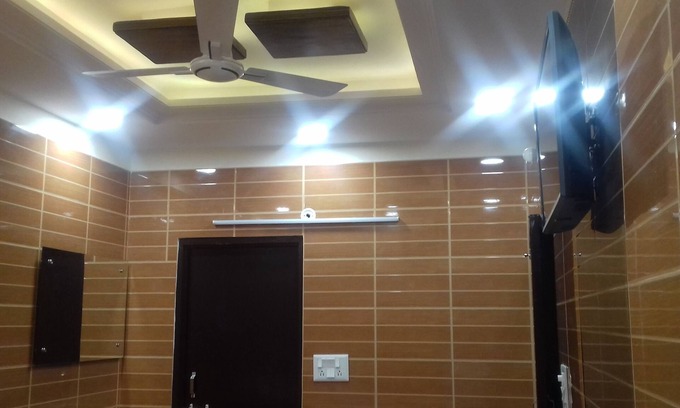 Lajpat Nagar Apartamento | Posh S.delhi Foreigners Area, V.safe, Lajpat Ngr-2