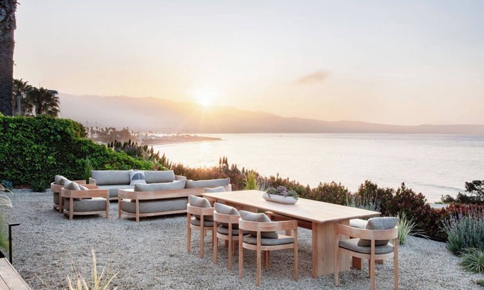 East Mesa Casa | Post Script Beach House, Barefoot Luxury in Santa Barbara