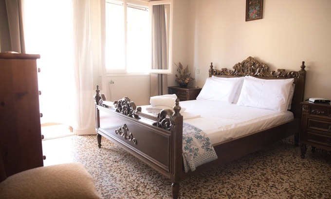 Pothia Casa | POTHIA BAJO PISO DE LA CIUDAD