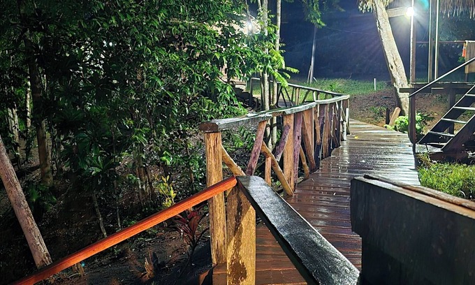 Careiro Cabina | Pousada Cabana Nativa Paraíso