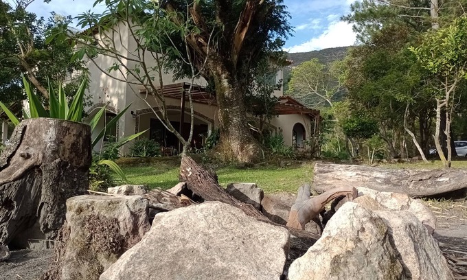 Vale do Capao Hotel | Pousada Canto das Cachoeiras