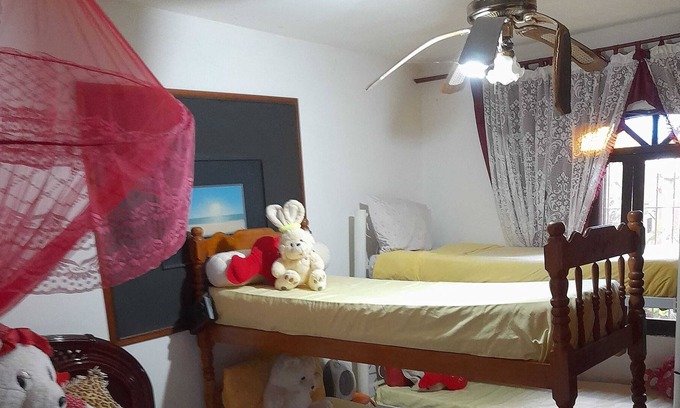 Balneario Gaivotas Casa | Pousada Crazy Hostel