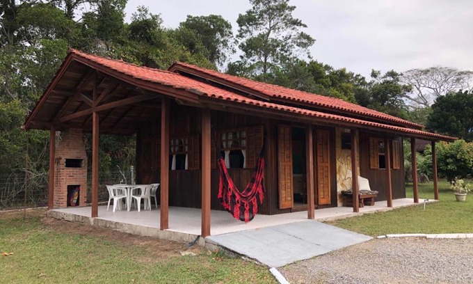 Praia do Rosa Chalet De Esquí | Pousada GaropaBAH Chalé RosaNorte