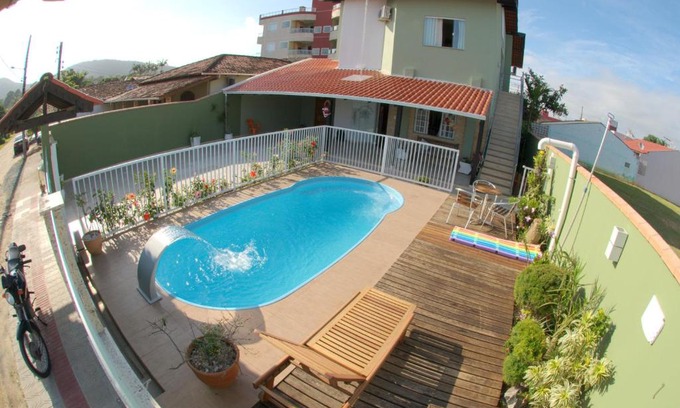 Praia da Armacao do Itapocoroi Hotel | Pousada Mar de Almirante