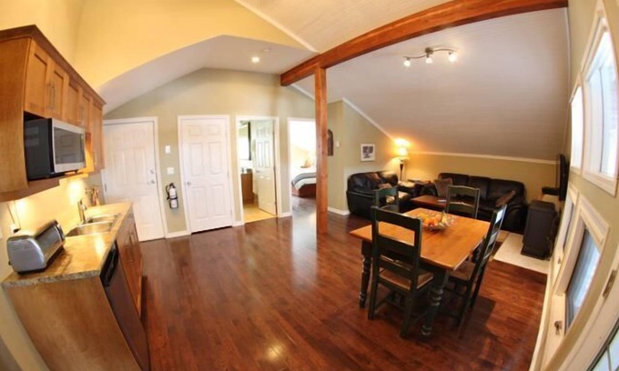 Revelstoke Apartamento | Bolsa de polvo de B & B - 1 dormitorio Suite de lujo