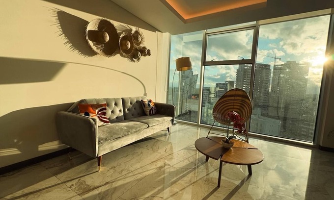 Santa Cruz Apartamento | POX - 1BR Luxury Apartment in Green Tower Santa Cruz - Panoramic Pool
