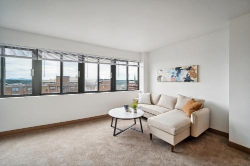 Downtown Harrisburg Apartamento | Pp 1306 Modern Corporate 1br, Pool, Gym