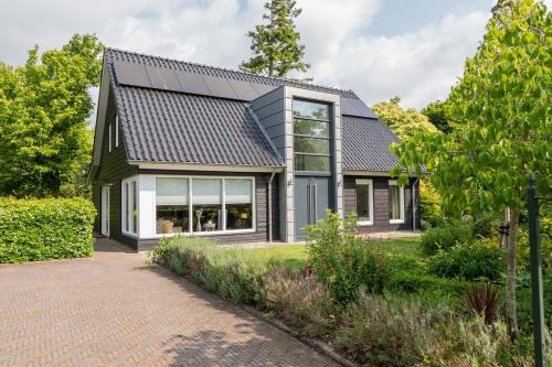 Hansweert Casa | Prachtig genieten in het groen met royale tuin