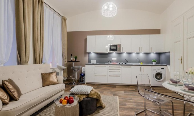 Mala Strana Apartamento | Prague APT near Charles Bridge by Michal&Friends