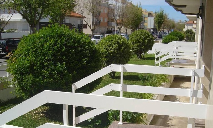 Barra Apartamento | Apartamento Praia da Barra con piscina, campo de juego y wifi