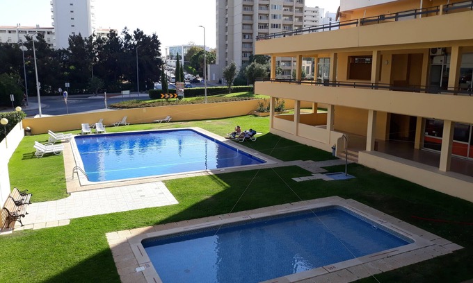 Praia da Rocha Apartamento | Praia da Rocha - T1 - Piscina - Playa a 300m