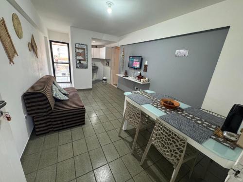 Ponta Verde Apartamento | Praia de Ponta Verde em frente ao Trópico Hotel com Manobrista - Apto 208