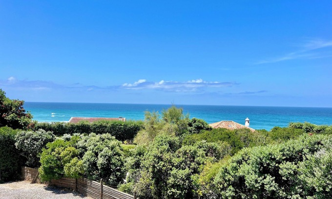 Colares Casa | Praia Grande Beach House by refuge® holiday homes