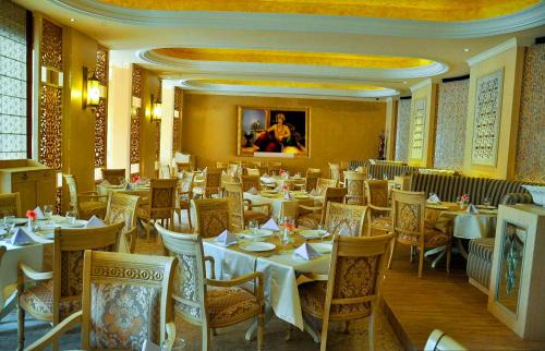 Cuttack Complejo | Pramod Convention & Club Resort