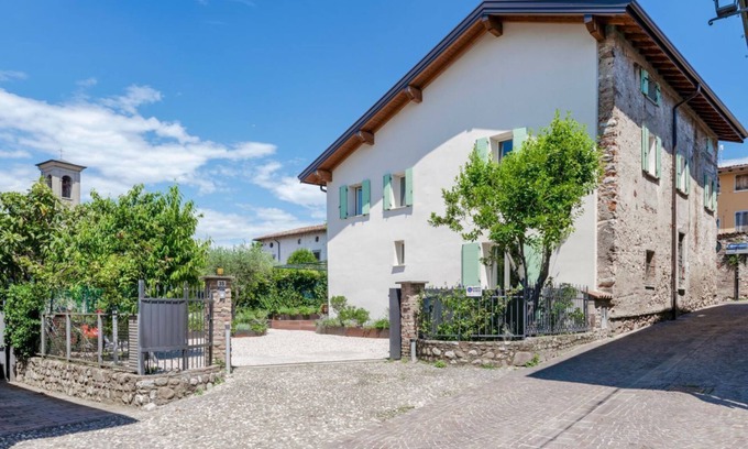 Monte Villa | Pratello stylish - Holiday Home