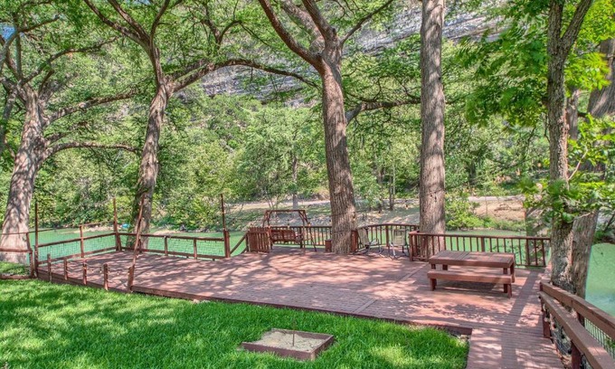 New Braunfels Casa | PRD 1572 Little Ponderosa Paradise