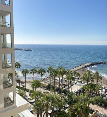 Marbella Seafront Promenade Apartamento | Precioso apartamento en primera línea de playa