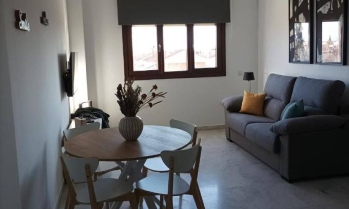 Bormujos Apartamento | Precioso Apartamento Ubicado en Edificio Junto a Centro Comercial y de Ocio